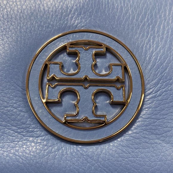 Tory Burch Amanda Light Chambray Logo Clutch - Picture 7 of 9